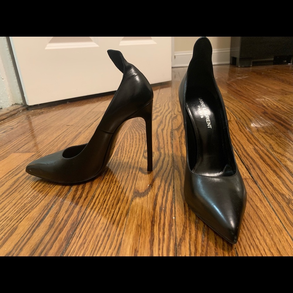 Saint Laurent Black Thorn Pumps - Picture 2 of 3